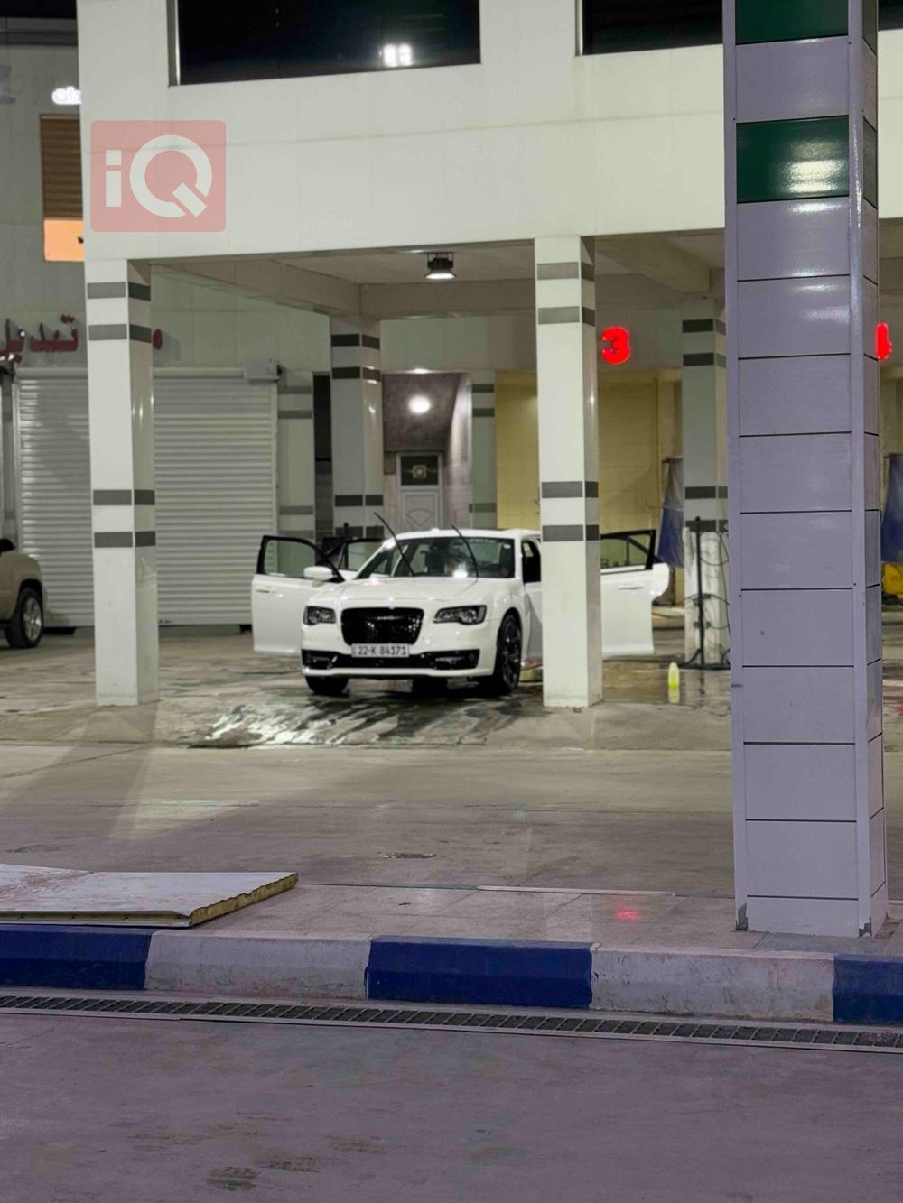 كرايسلر 300